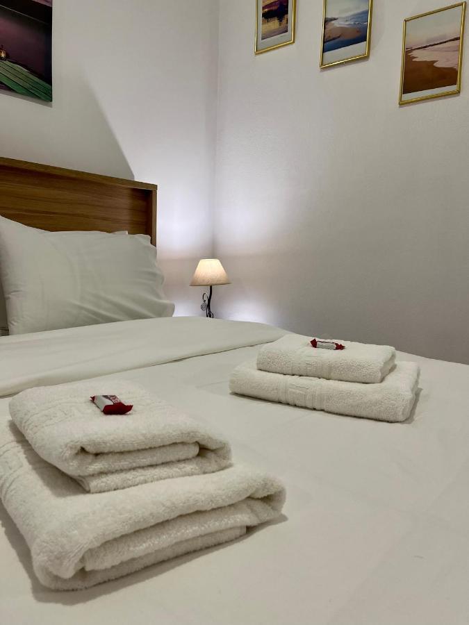 Gardenia Rooms Heraklion  Bagian luar foto