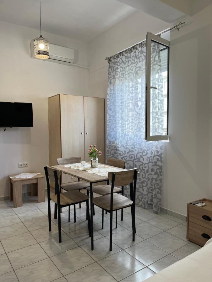 Gardenia Rooms Heraklion  Bagian luar foto