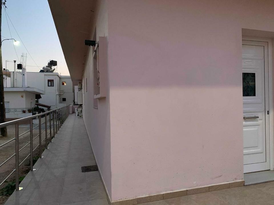 Gardenia Rooms Heraklion  Bagian luar foto